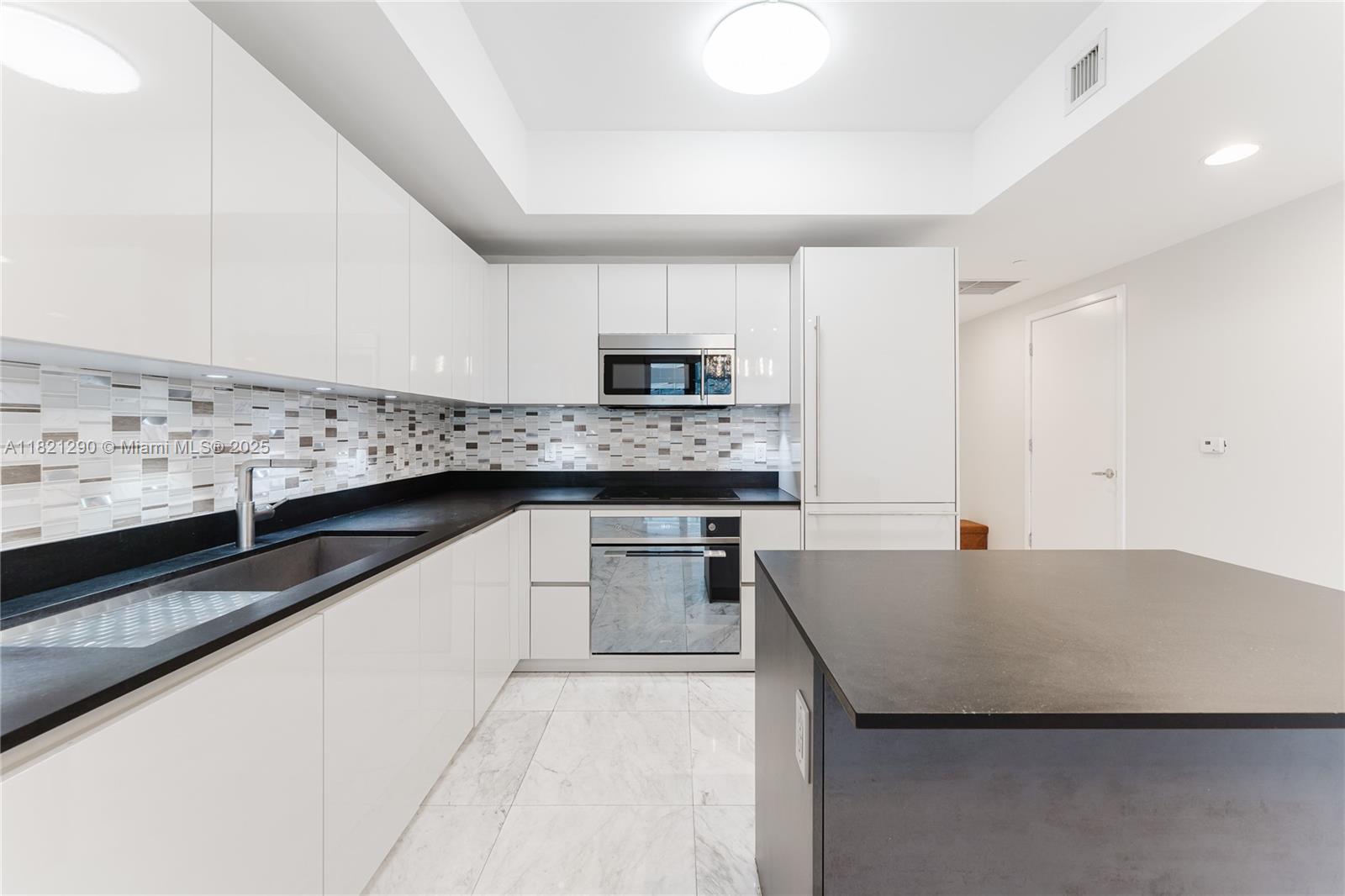 1010 BRICKELL CONDO - Residential