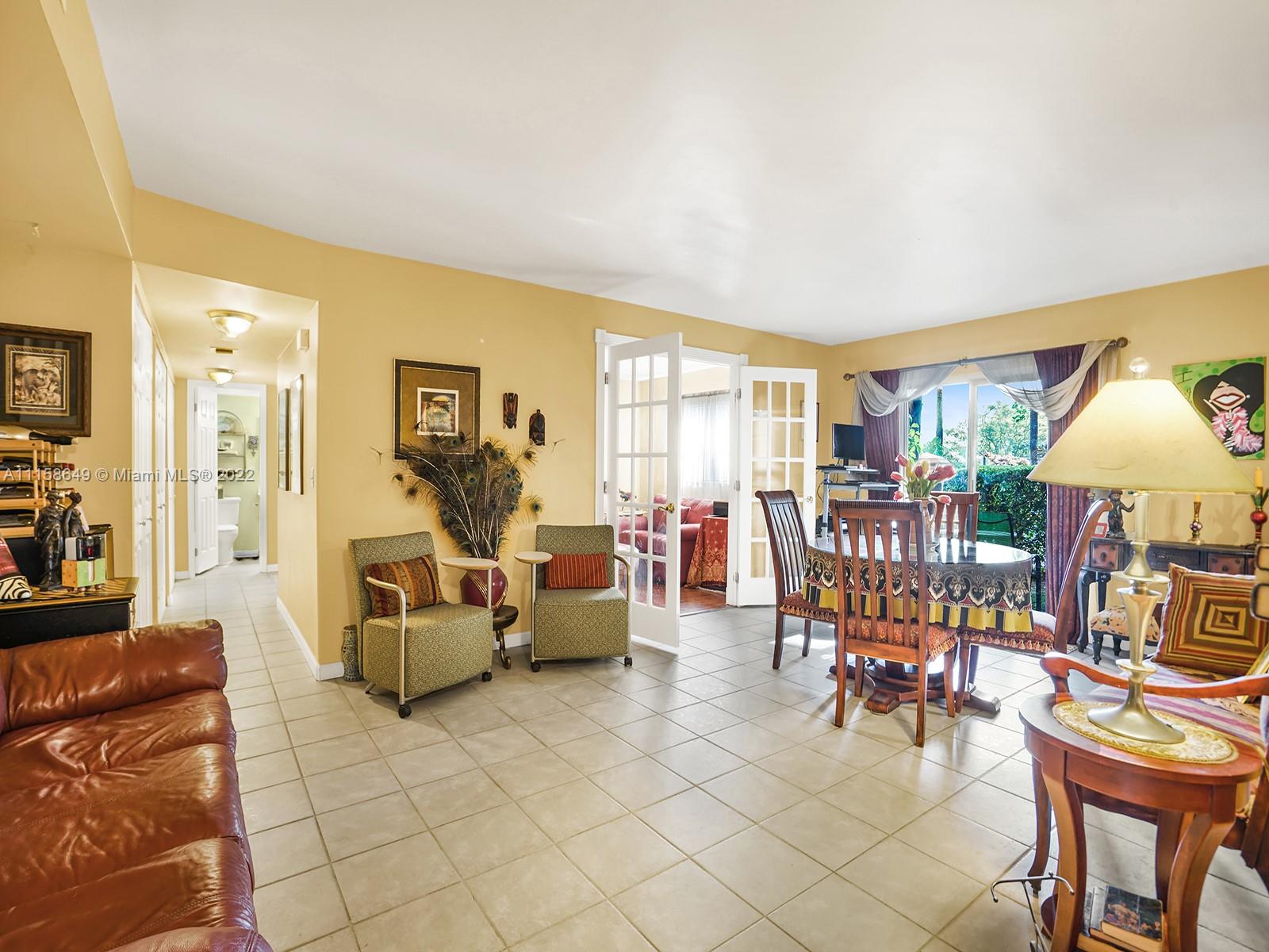 TENNIS CLUB 2 CONDO - Residential