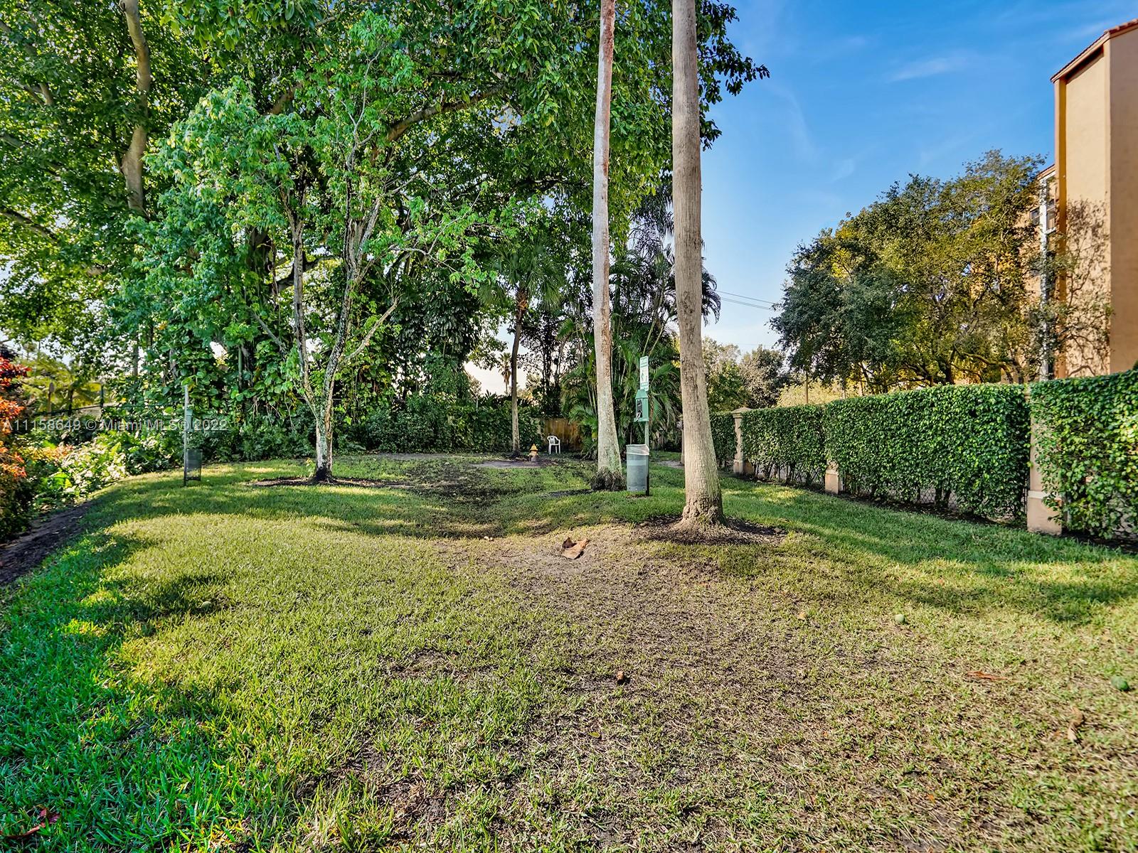 TENNIS CLUB 2 CONDO - Residential
