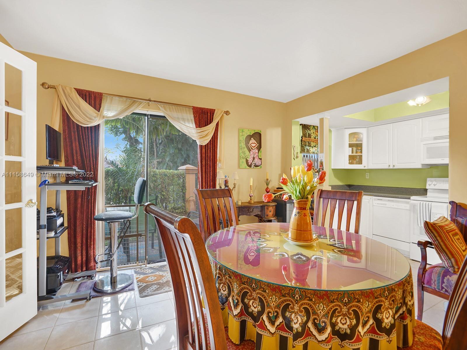 TENNIS CLUB 2 CONDO - Residential