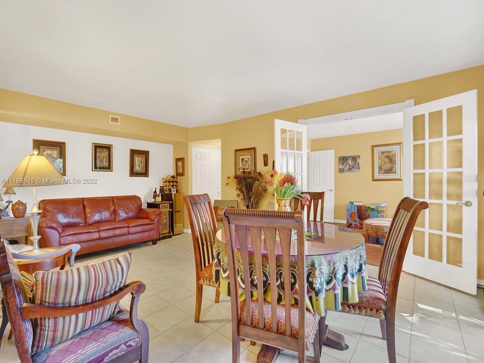 TENNIS CLUB 2 CONDO - Residential
