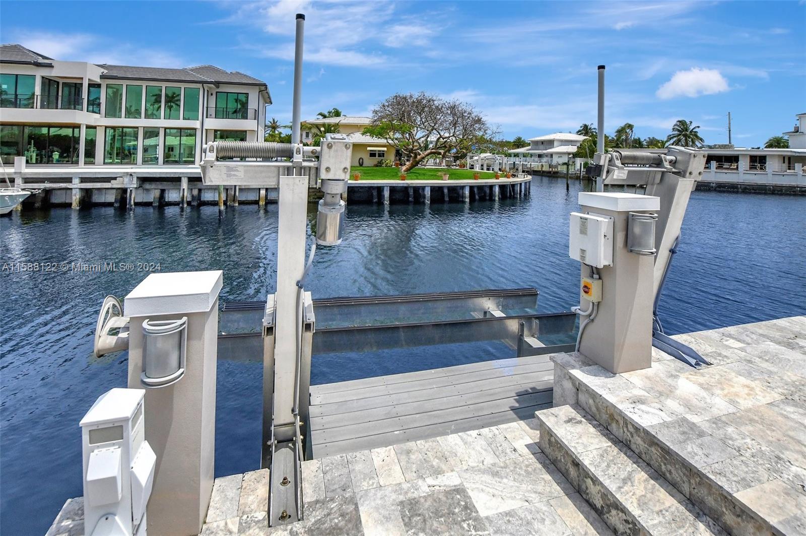 BLUE INLET - Residential