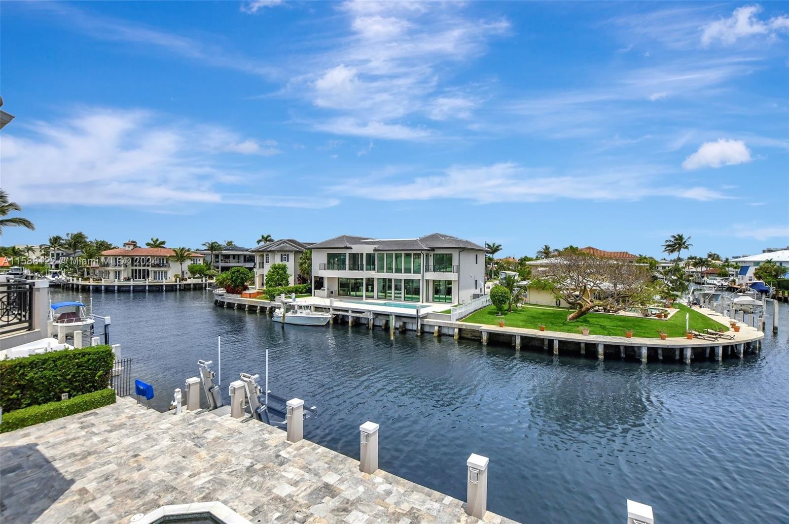 BLUE INLET - Residential