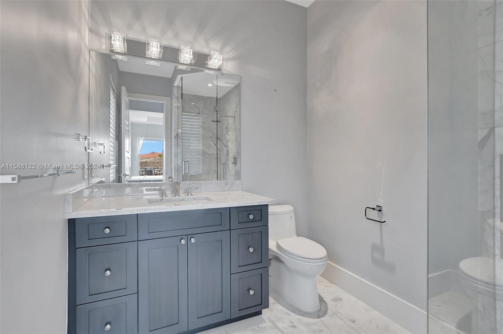 BLUE INLET - Residential