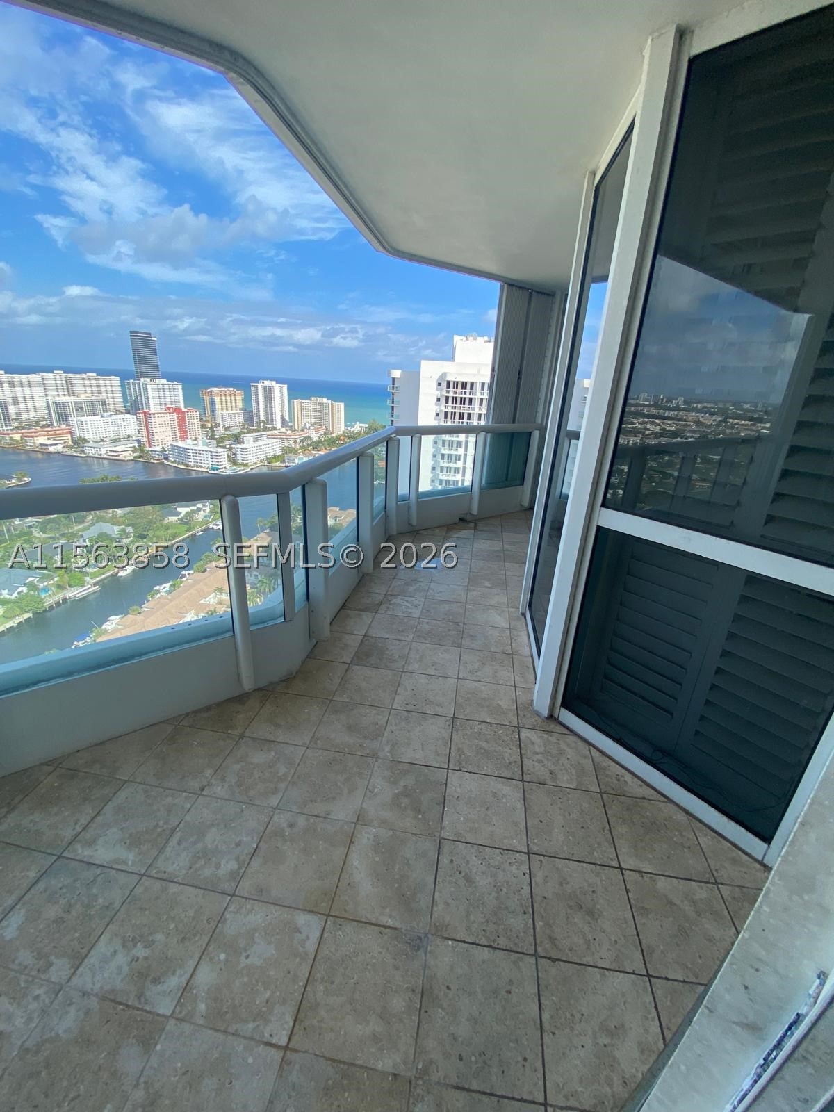 NORTH TOWER AT THE POINT - Residential