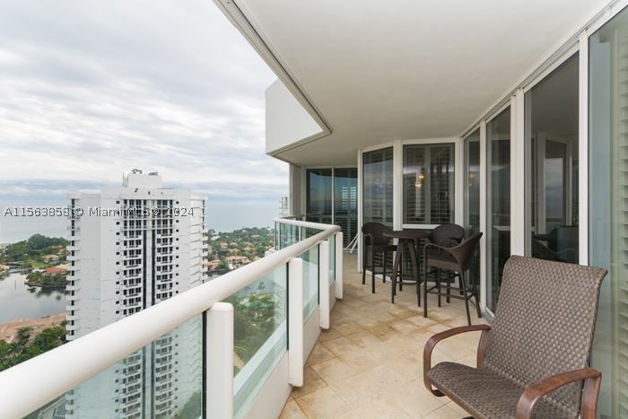 NORTH TOWER AT THE POINT - Residential