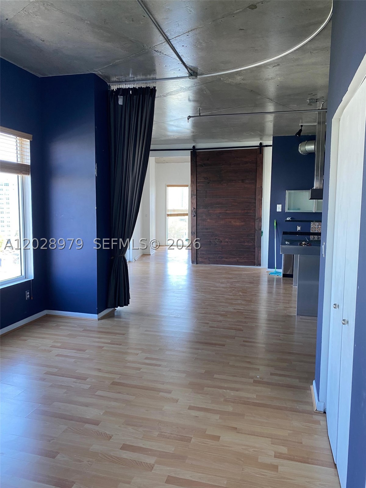 NEO CONDO - Residential