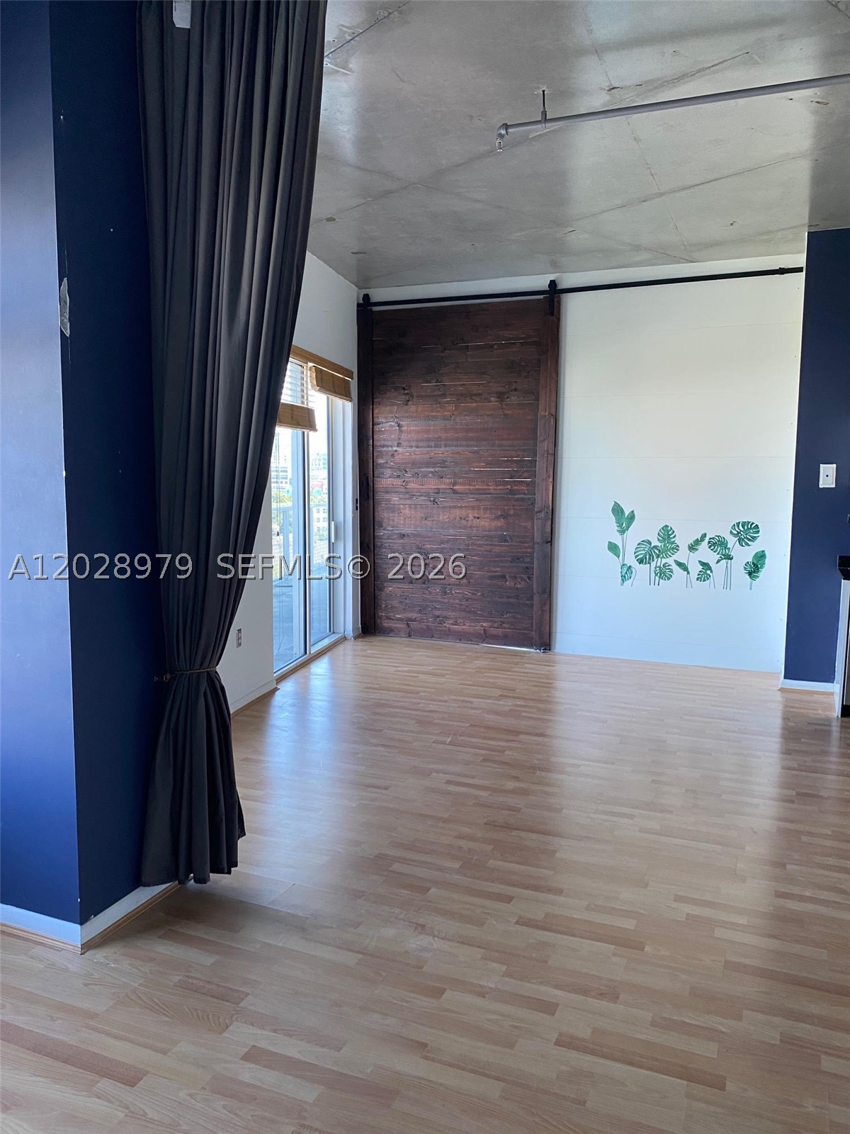 NEO CONDO - Residential