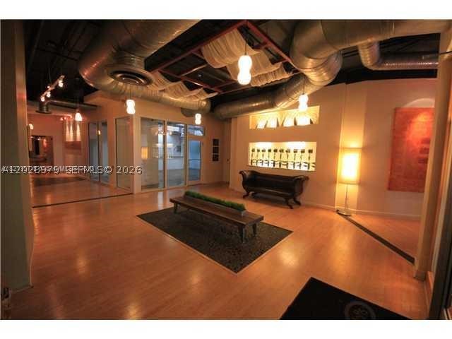NEO CONDO - Residential