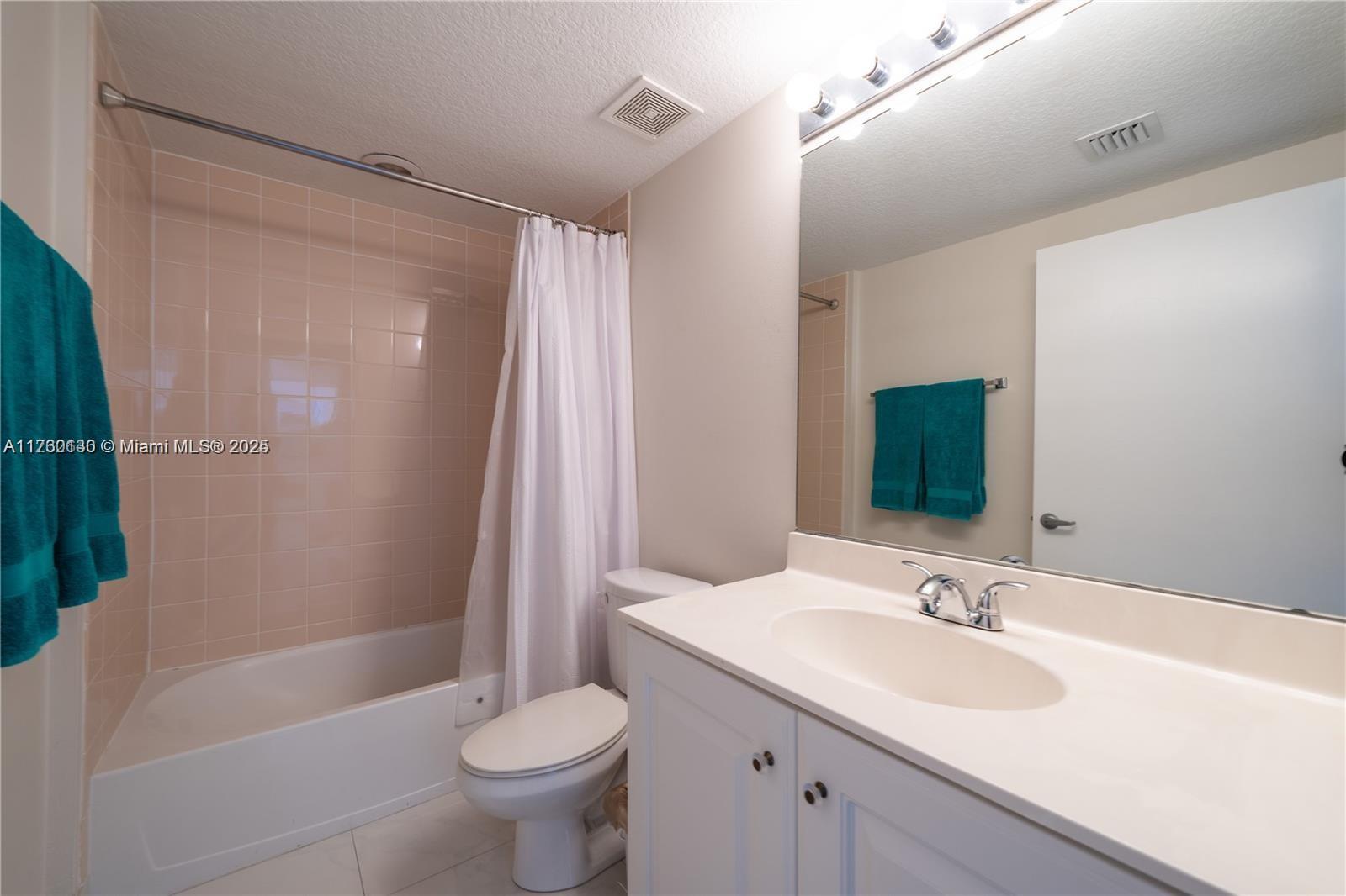MARINA BAY CLUB CONDO HOT - Residential Lease