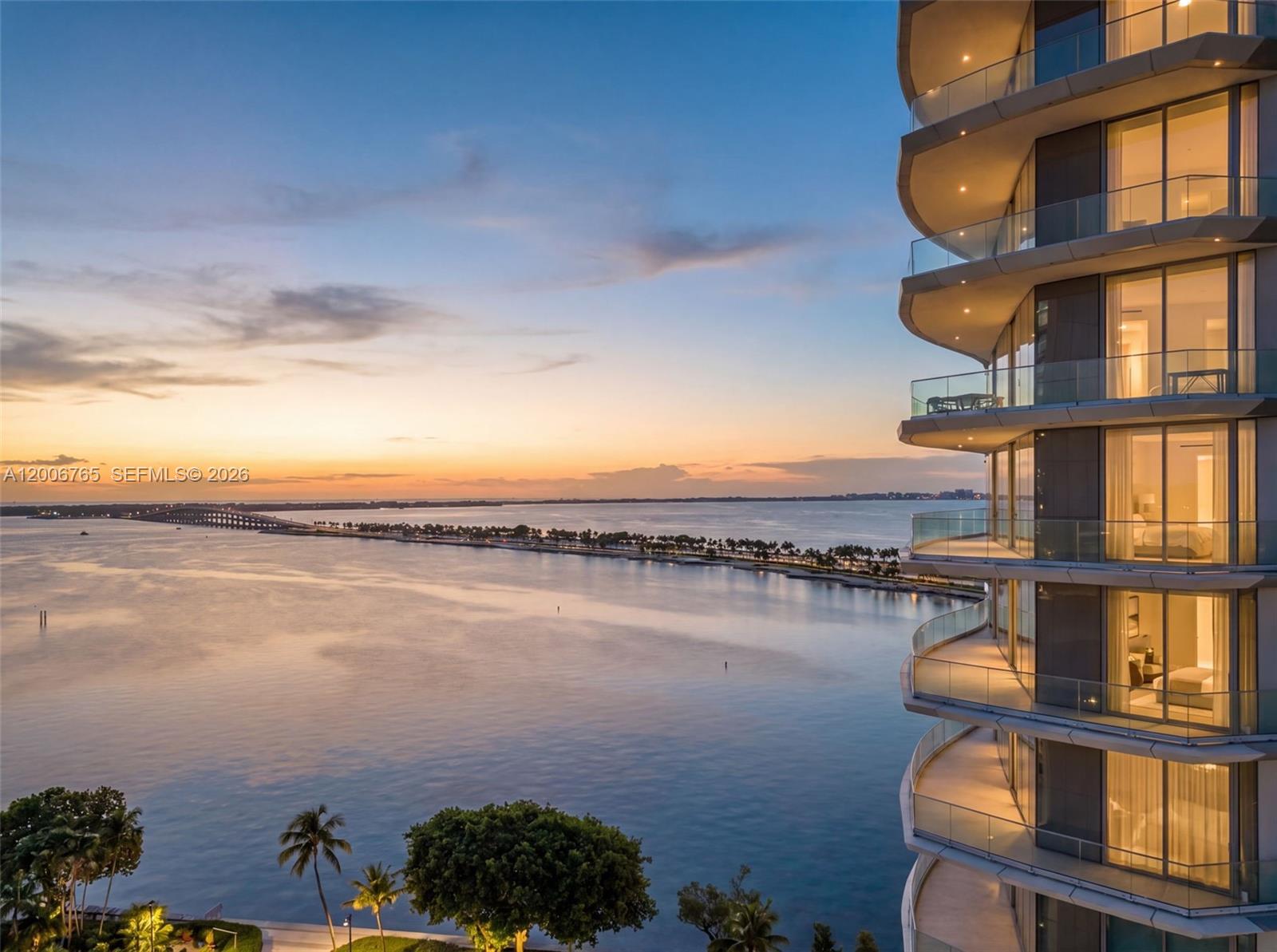 UNA RESIDENCES - Residential