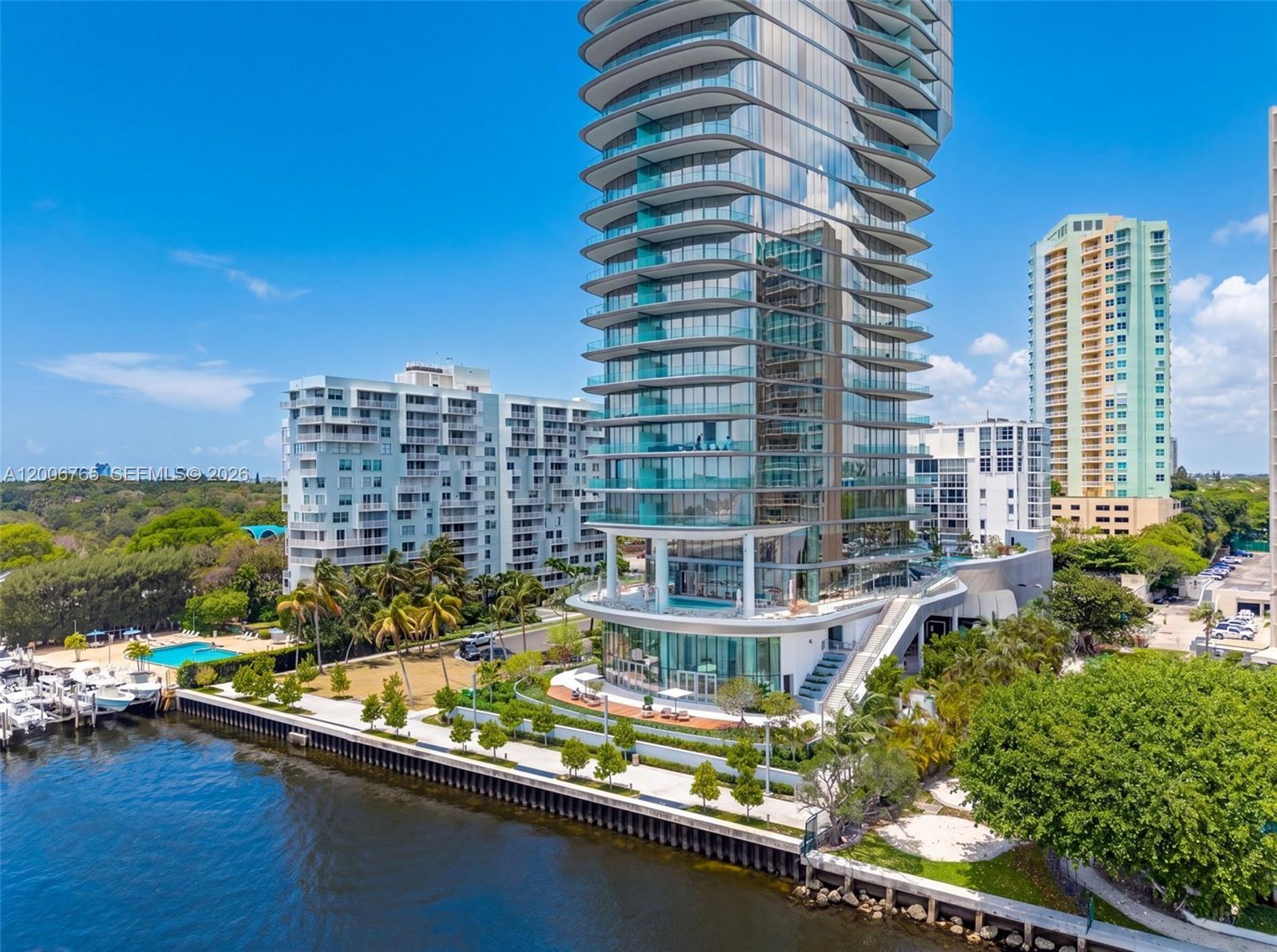 UNA RESIDENCES - Residential