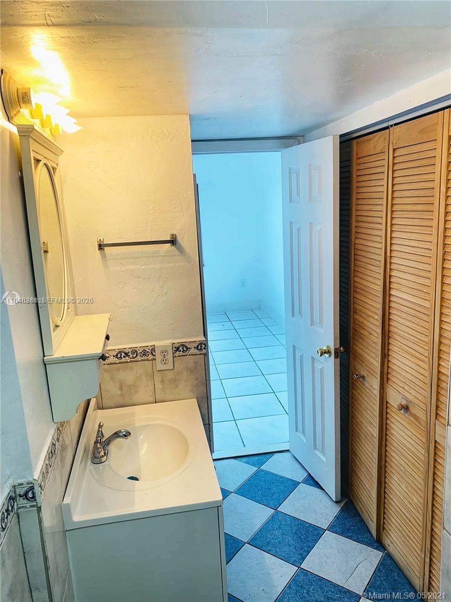 KINGS COVE CONDO - Residential