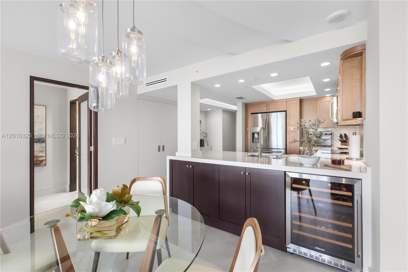 CLUB ATLANTIS CONDO - Residential