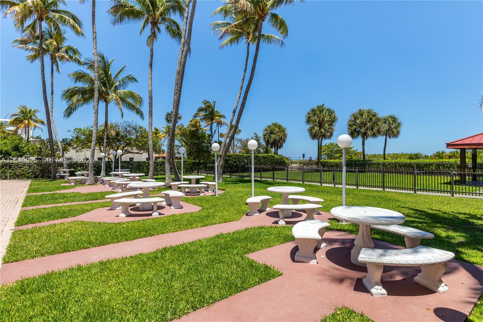 CLUB ATLANTIS CONDO - Residential