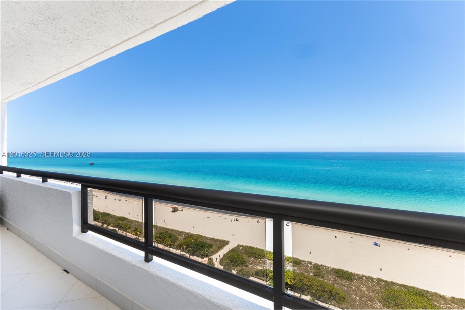 CLUB ATLANTIS CONDO - Residential