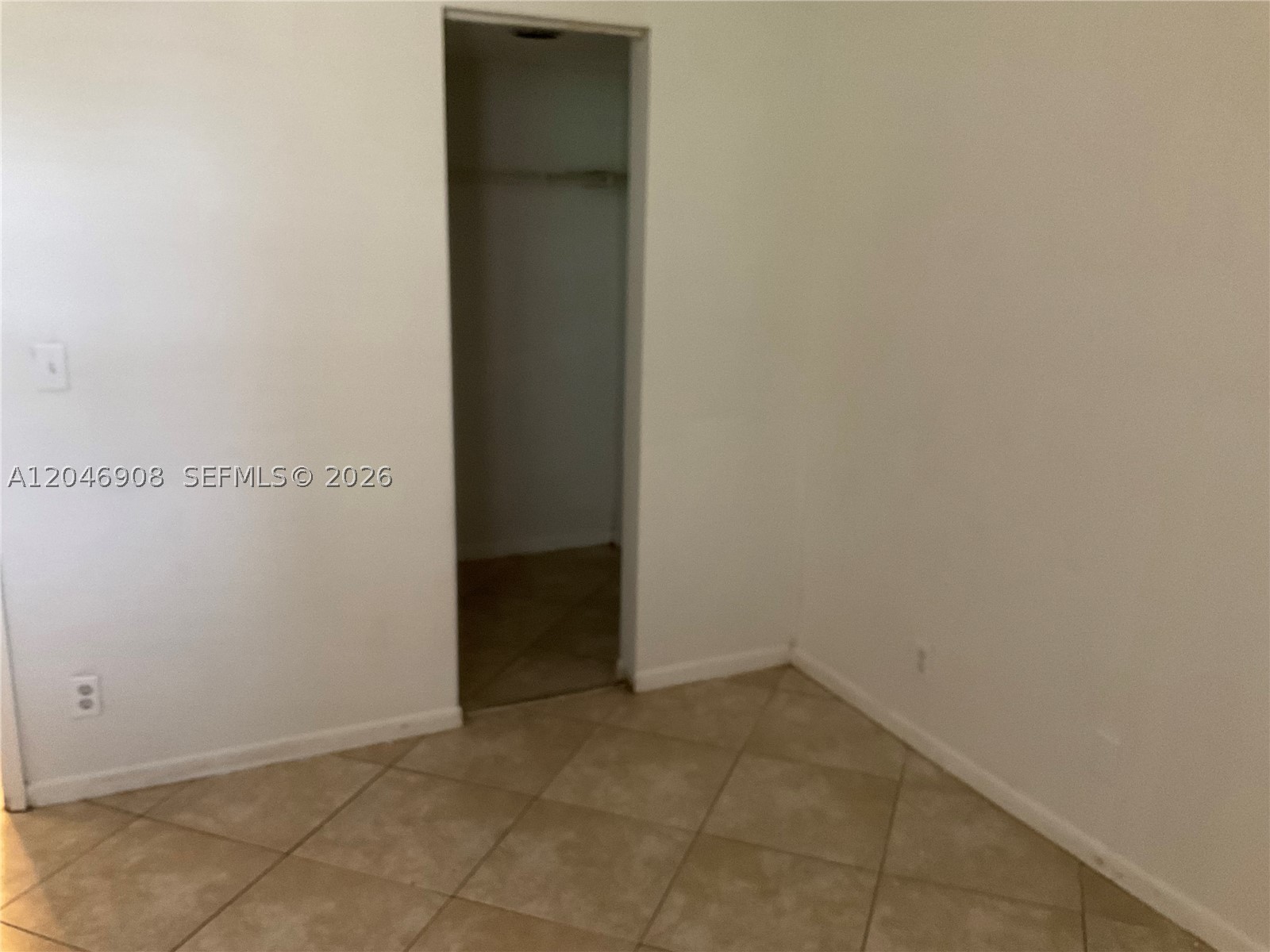 CORAL SPRINGS ESTATE TOWN - Residential