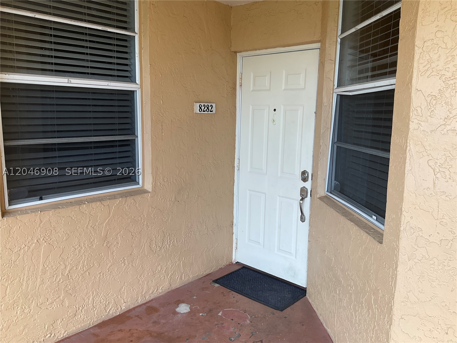 CORAL SPRINGS ESTATE TOWN - Residential