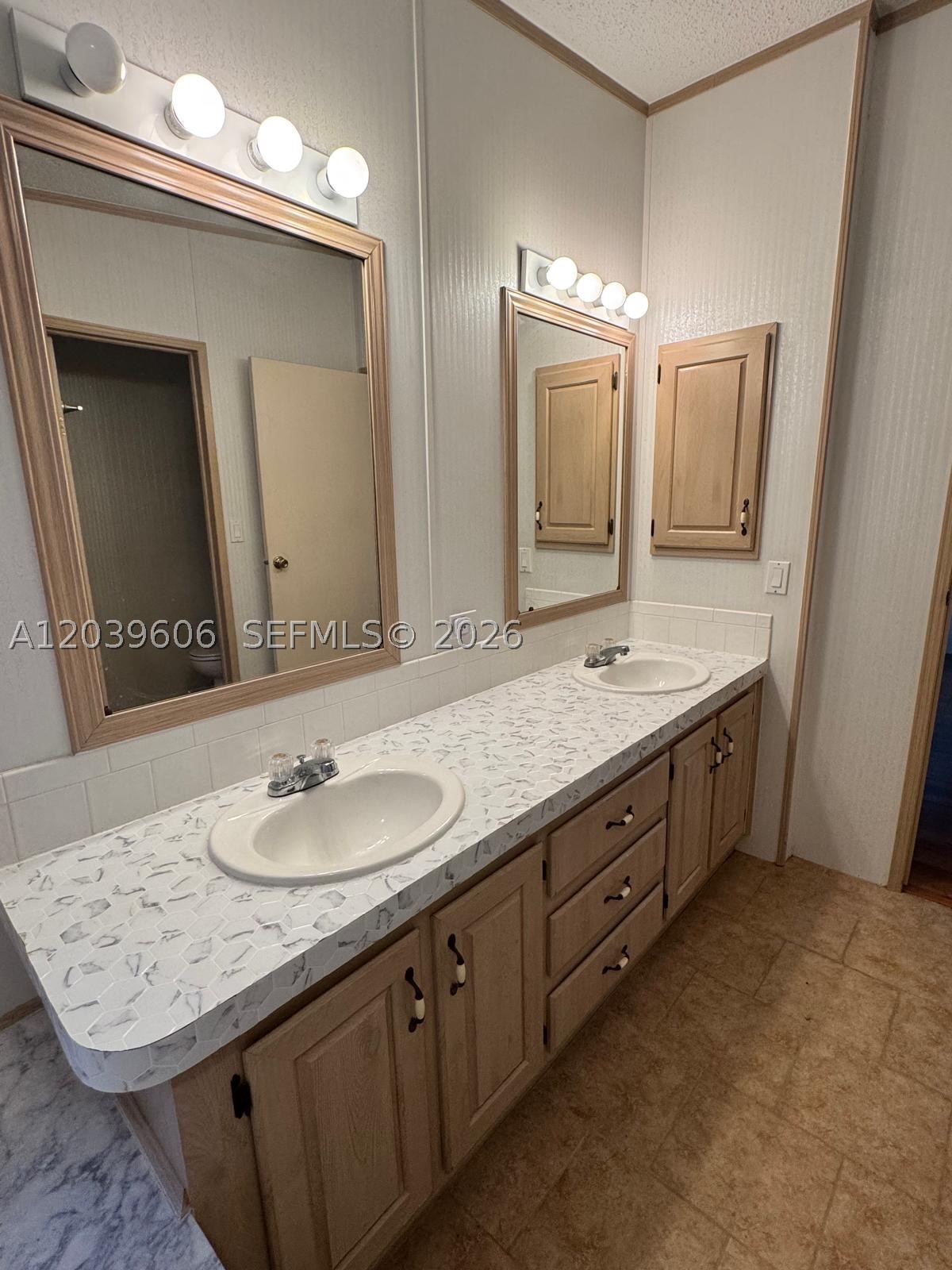 GATEWAY WEST CONDO - Residential