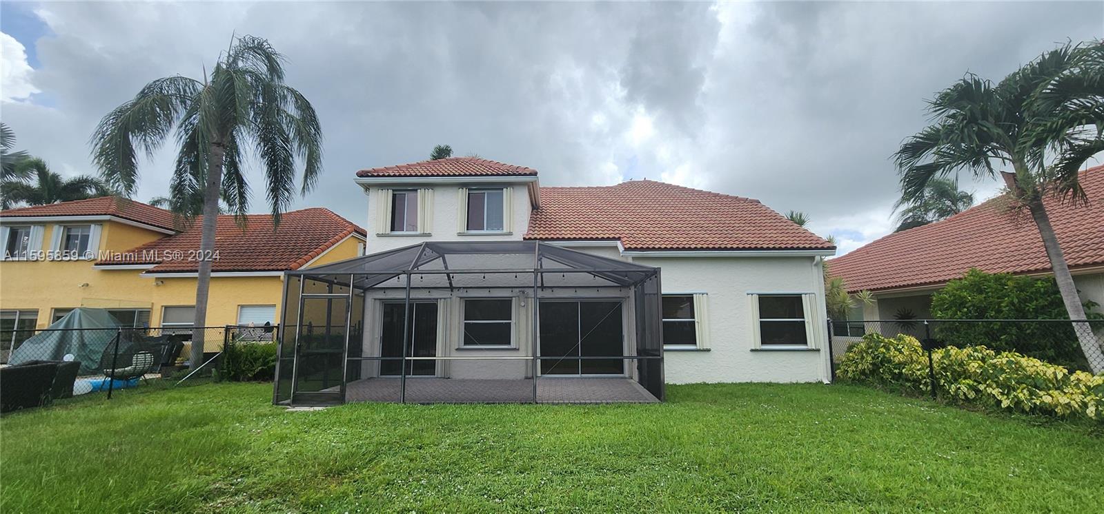 FOREST RIDGE PATIO HOMES - Residential Lease