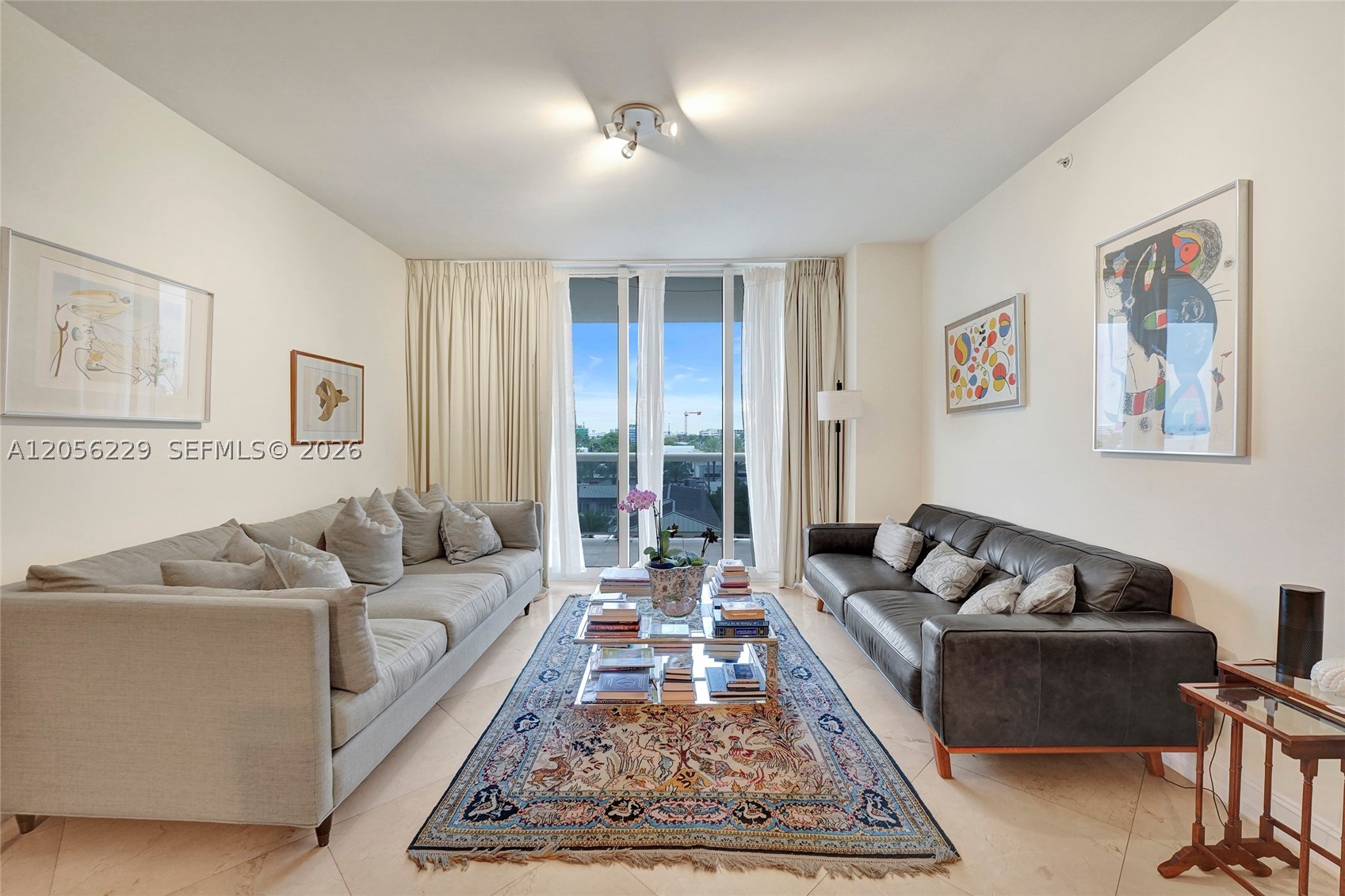 SOLIMAR CONDO - Residential