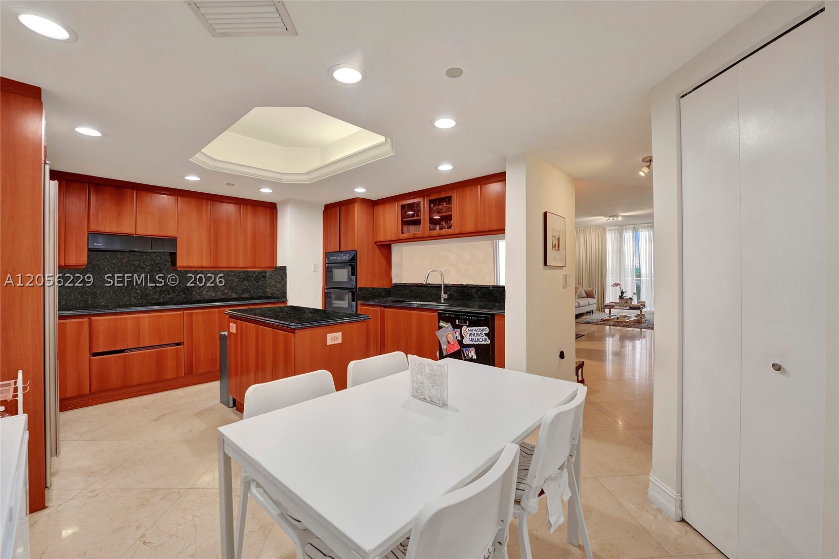 SOLIMAR CONDO - Residential