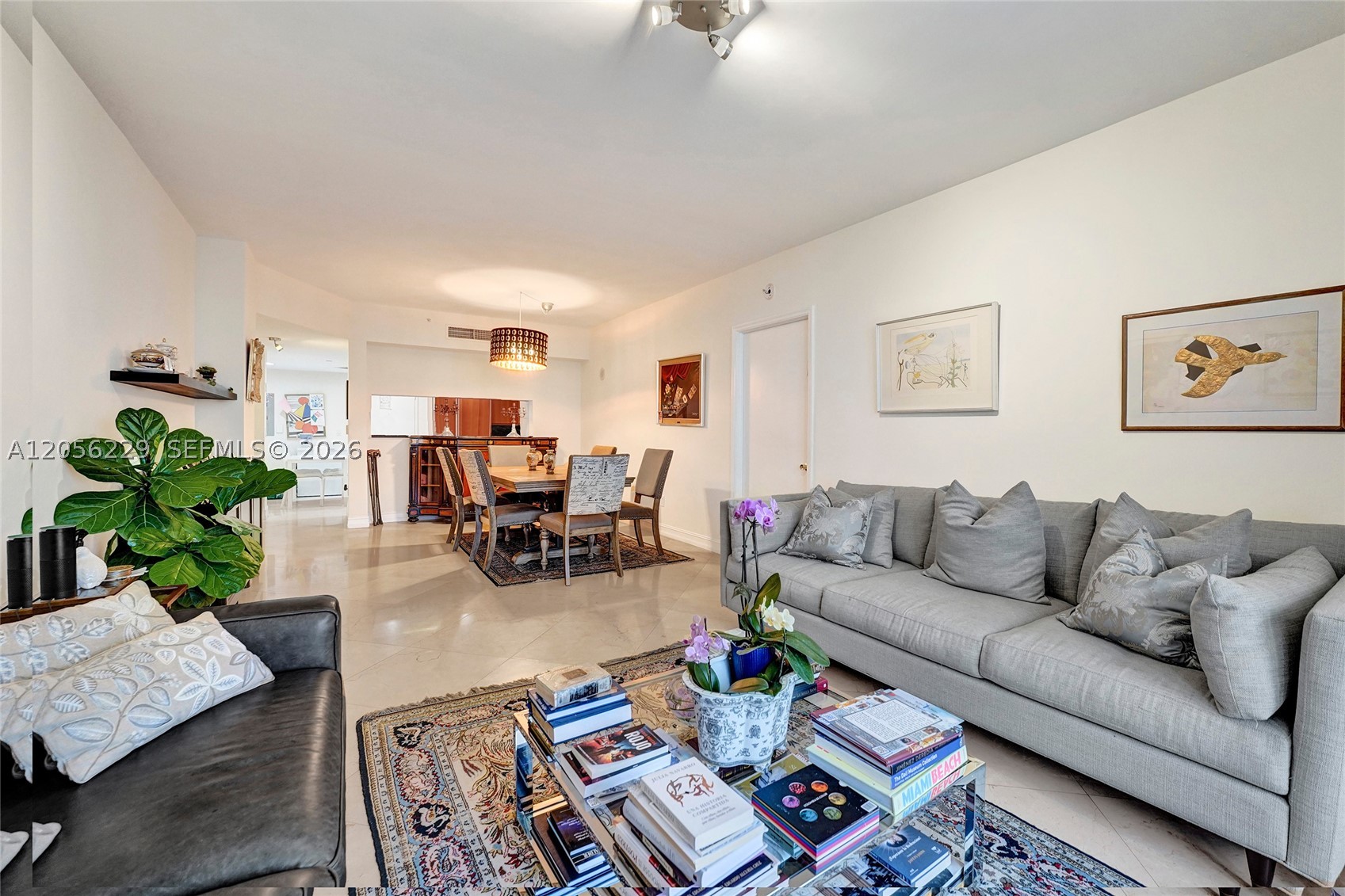 SOLIMAR CONDO - Residential