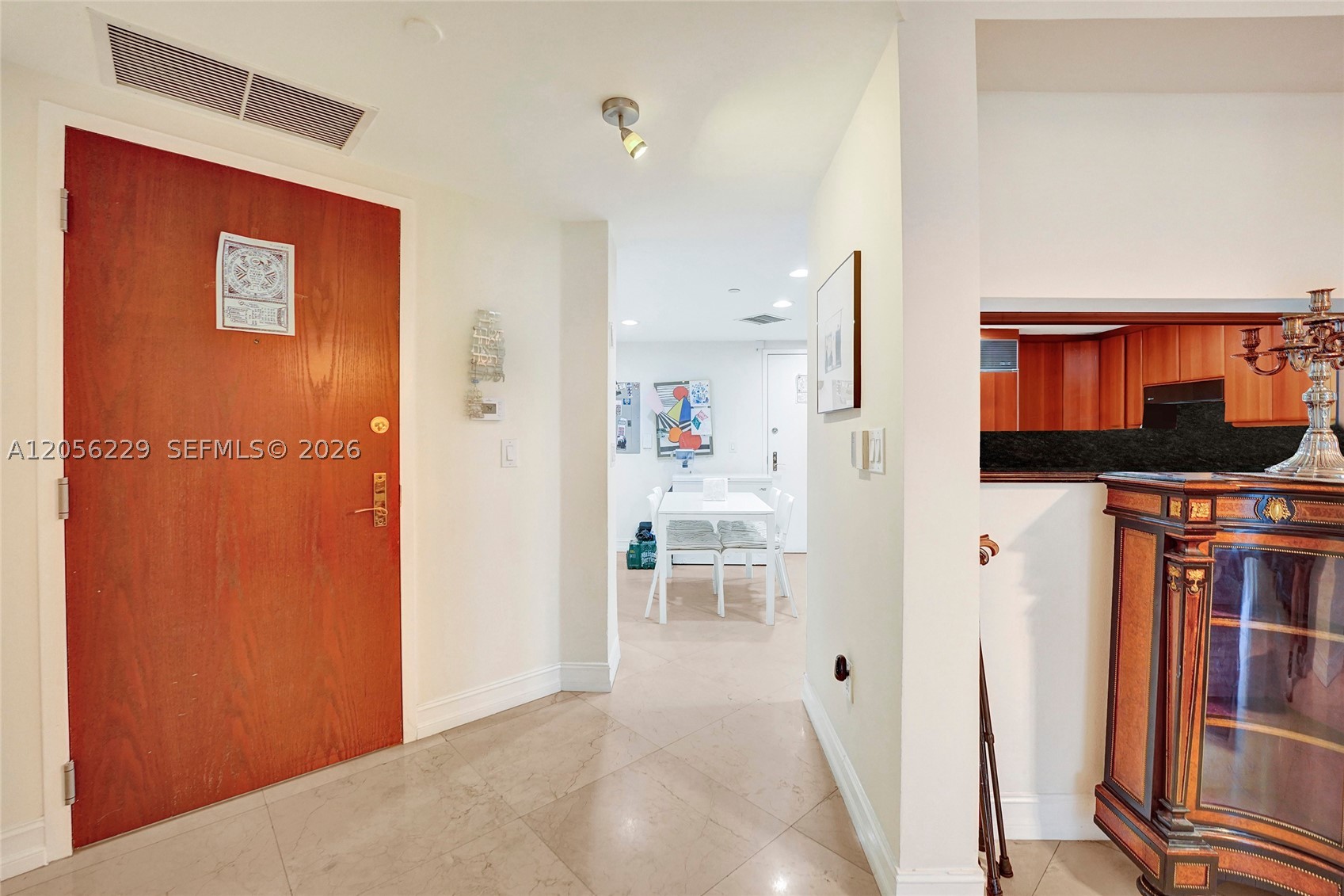 SOLIMAR CONDO - Residential