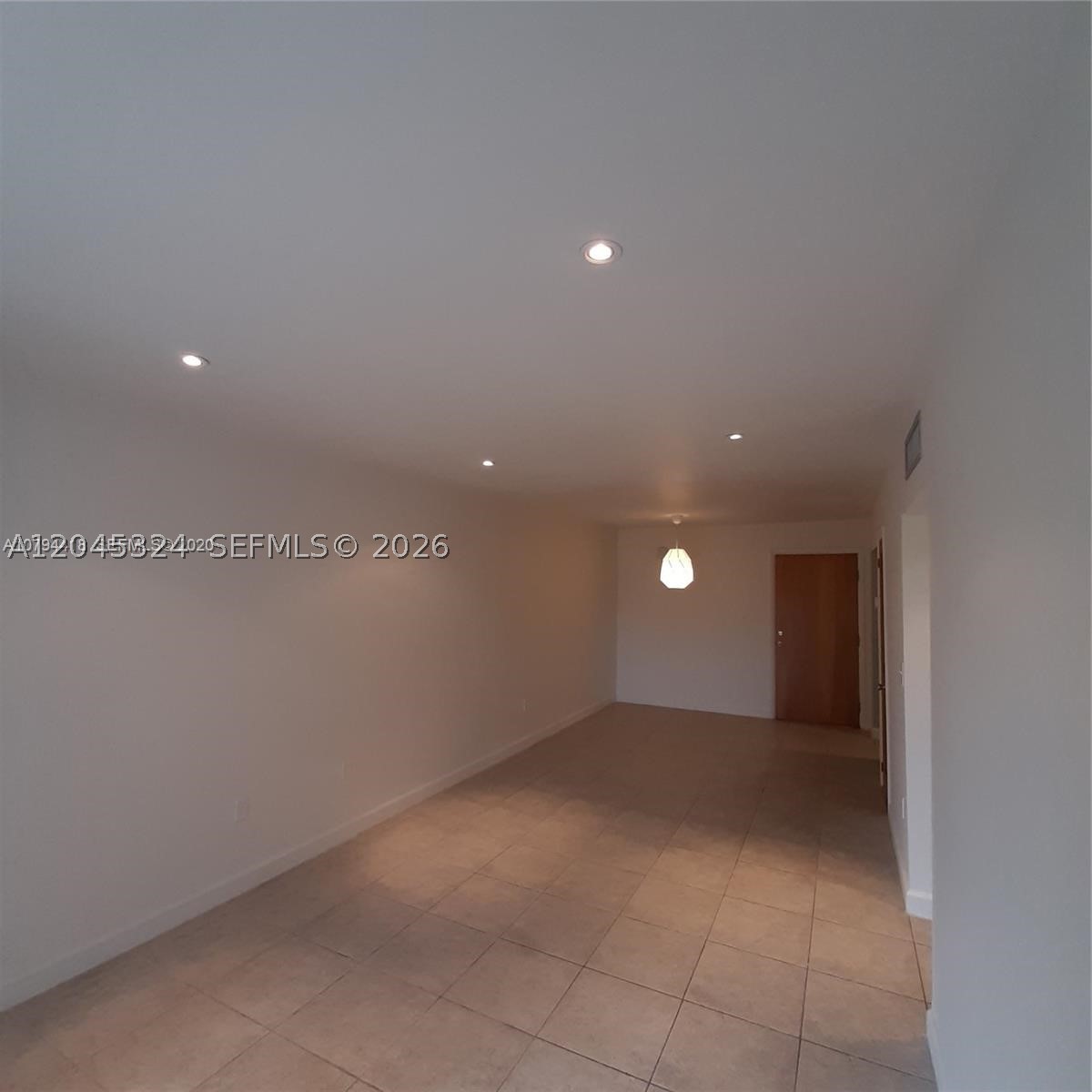 HERITAGE CONDO - Residential Lease