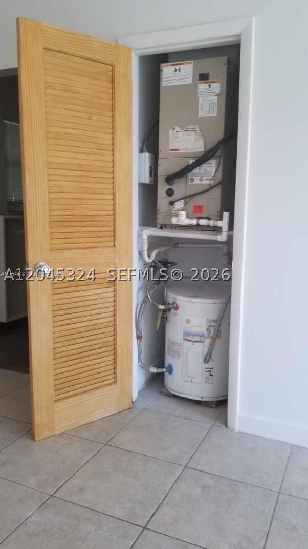 HERITAGE CONDO - Residential Lease