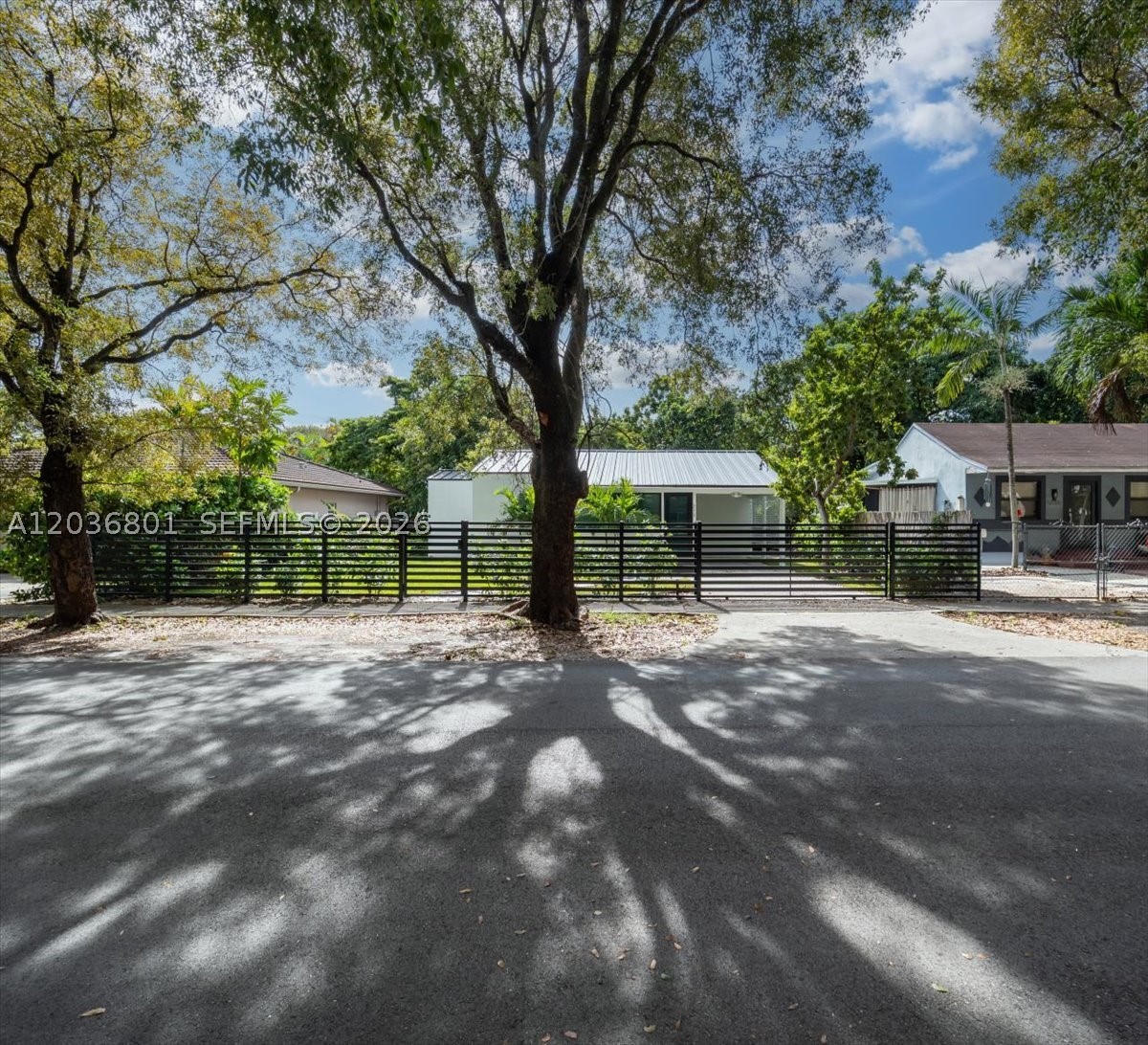 HILLS TRAIL GROVE - Residential Lease