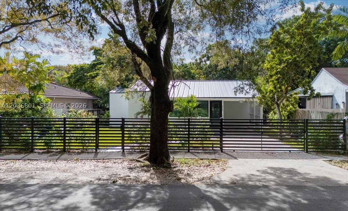 HILLS TRAIL GROVE - Residential Lease