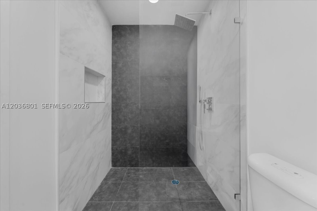HILLS TRAIL GROVE - Residential Lease