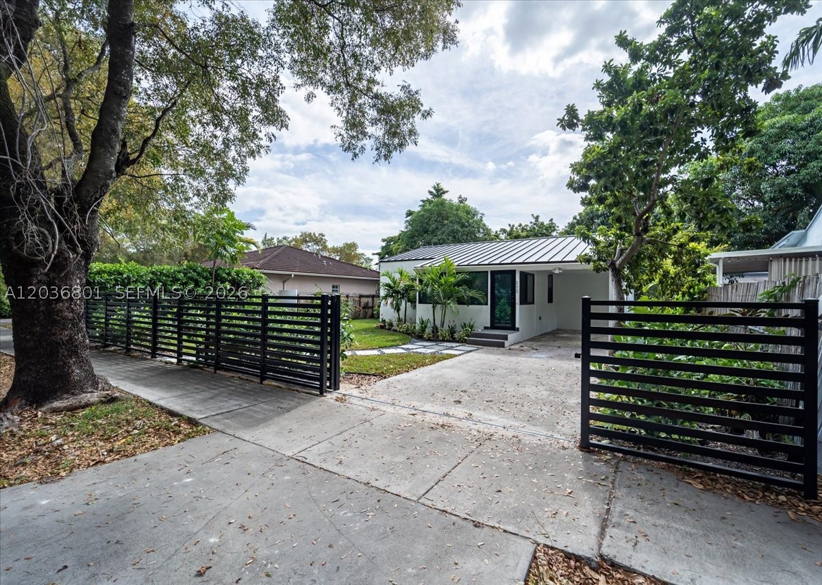 HILLS TRAIL GROVE - Residential Lease