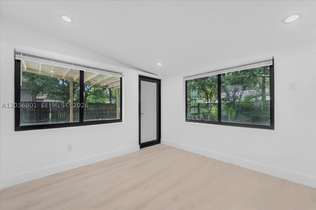HILLS TRAIL GROVE - Residential Lease