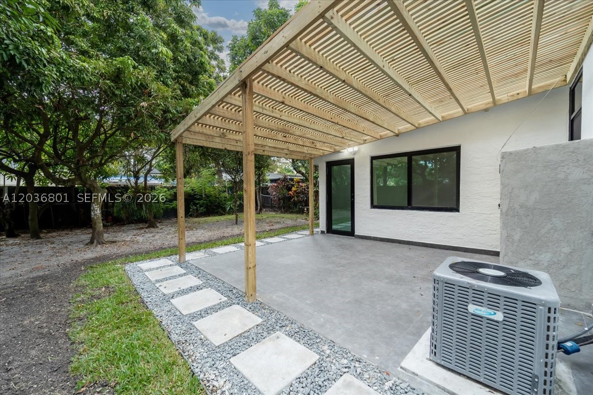 HILLS TRAIL GROVE - Residential Lease