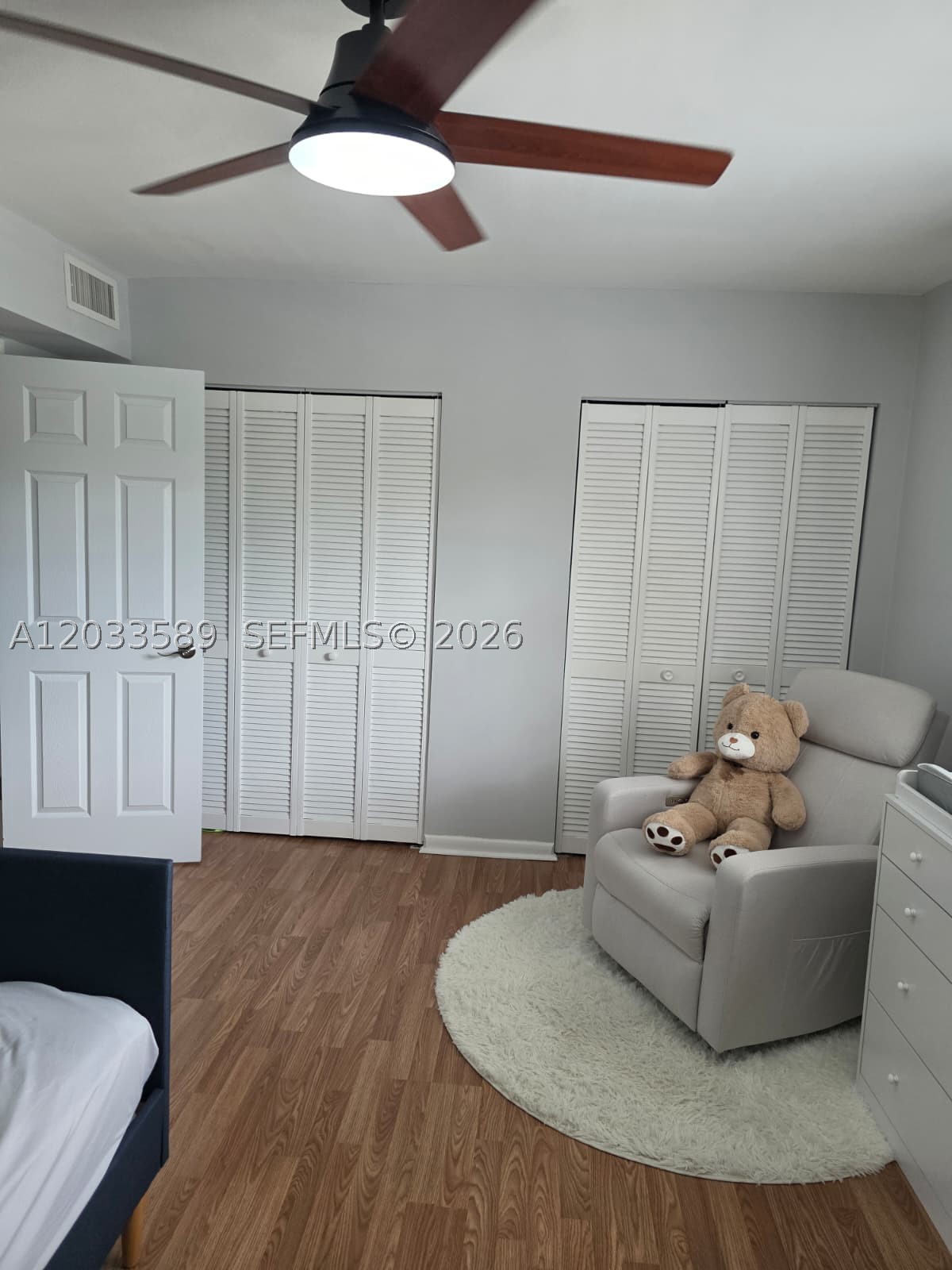 WINDMILL LAKES III CONDO - Residential Lease