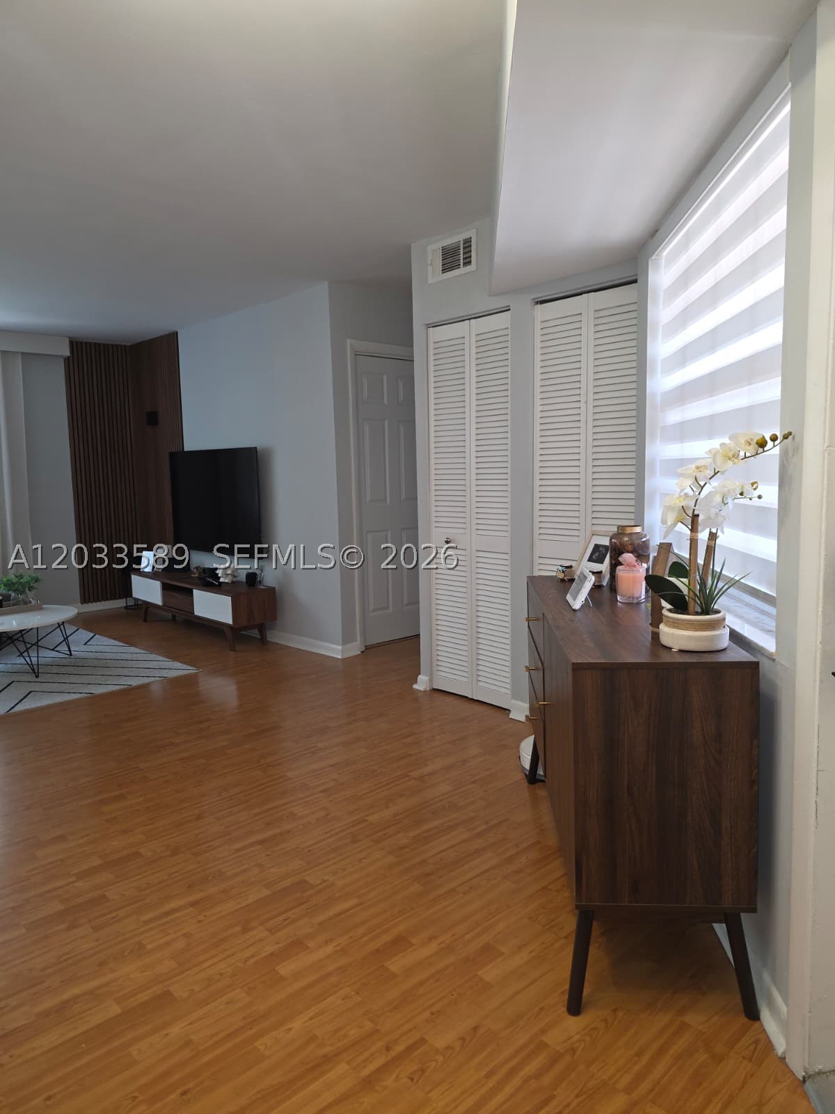 WINDMILL LAKES III CONDO - Residential Lease