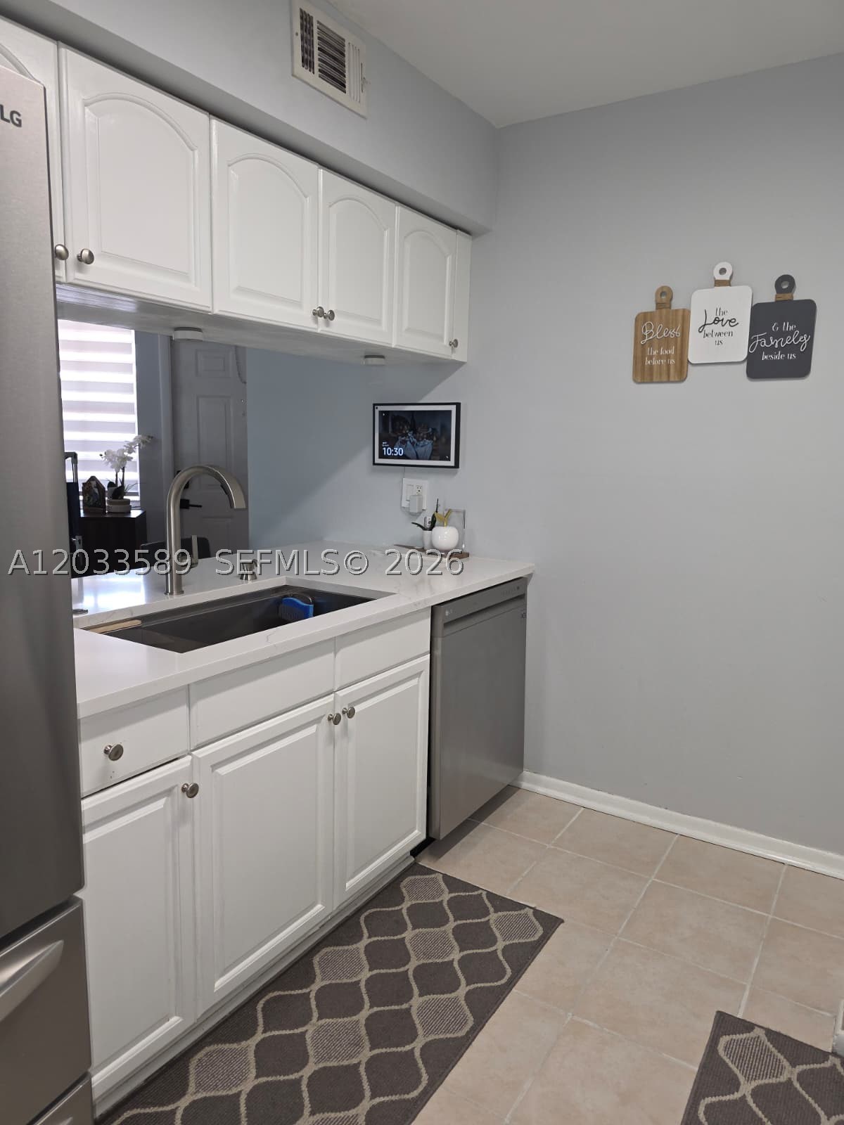 WINDMILL LAKES III CONDO - Residential Lease