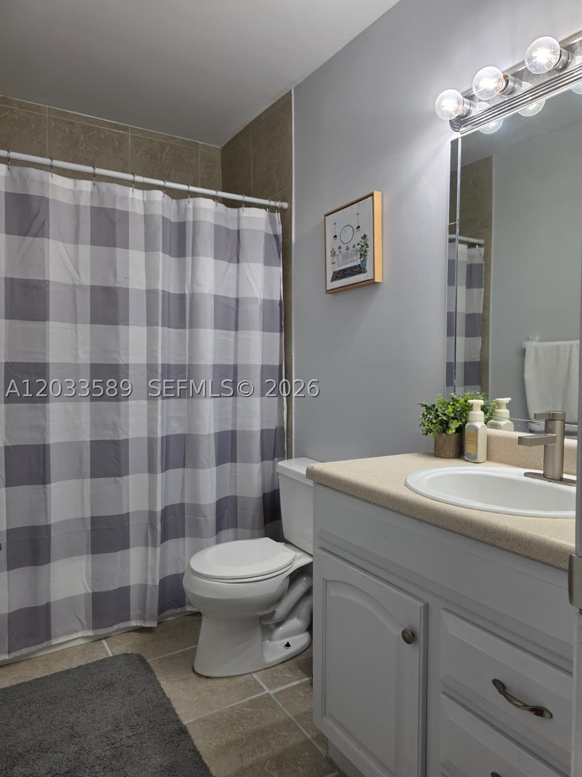 WINDMILL LAKES III CONDO - Residential Lease
