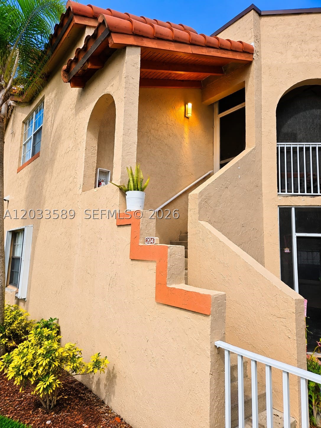 WINDMILL LAKES III CONDO - Residential Lease