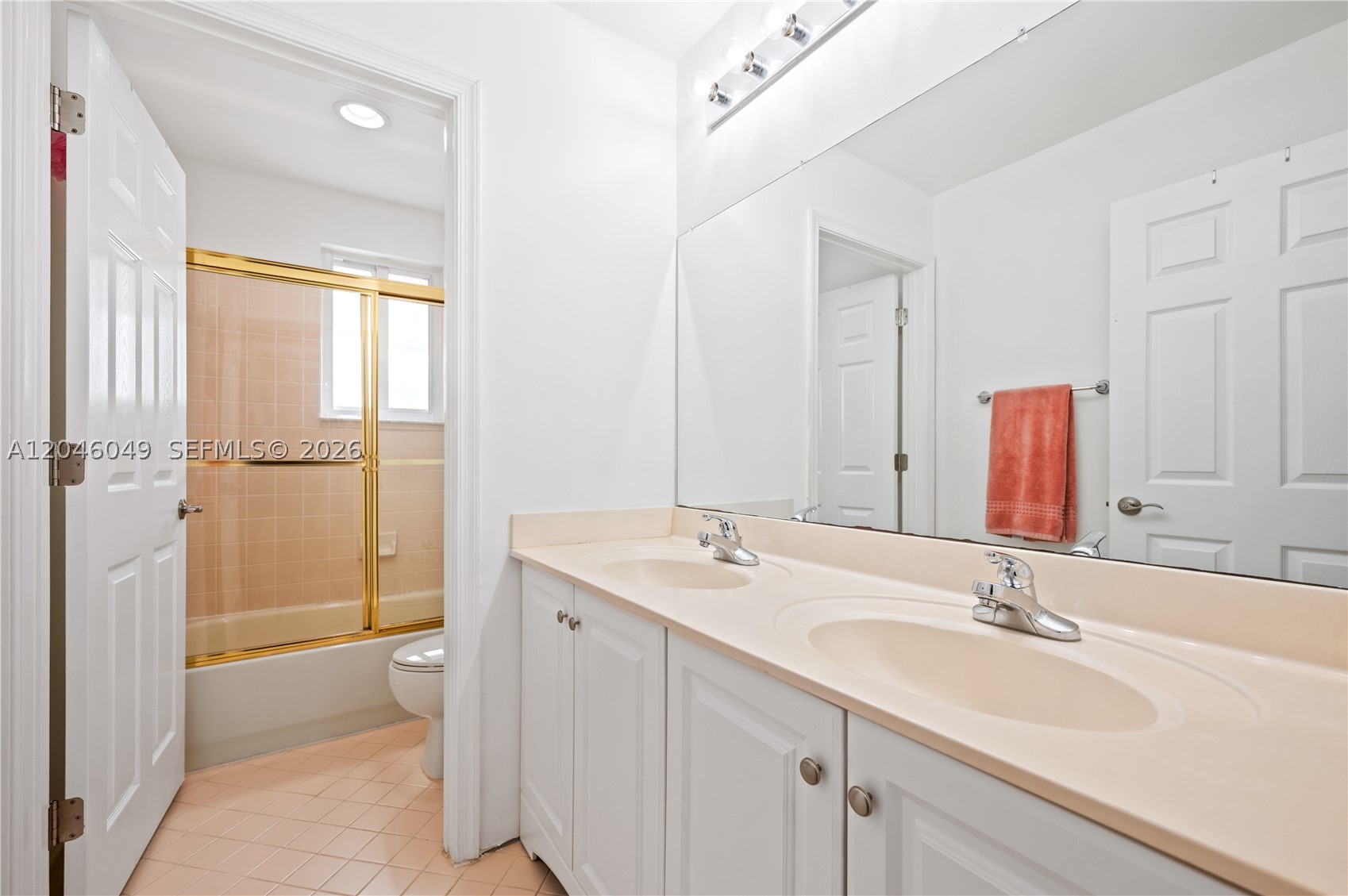 SECTOR 2-PARCELS 12 13 14 - Residential Lease