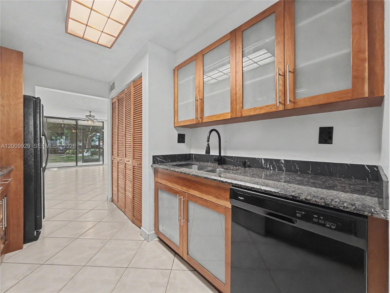 PLANTATION FOREST CONDO - Residential
