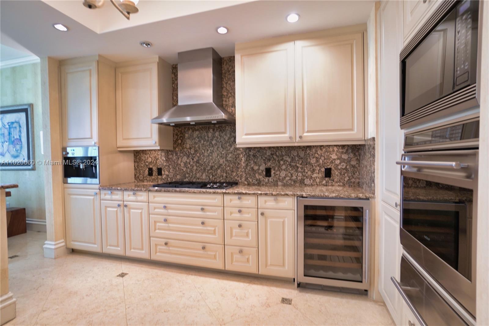 10295 COLLINS AVE RESDNTA - Residential Lease