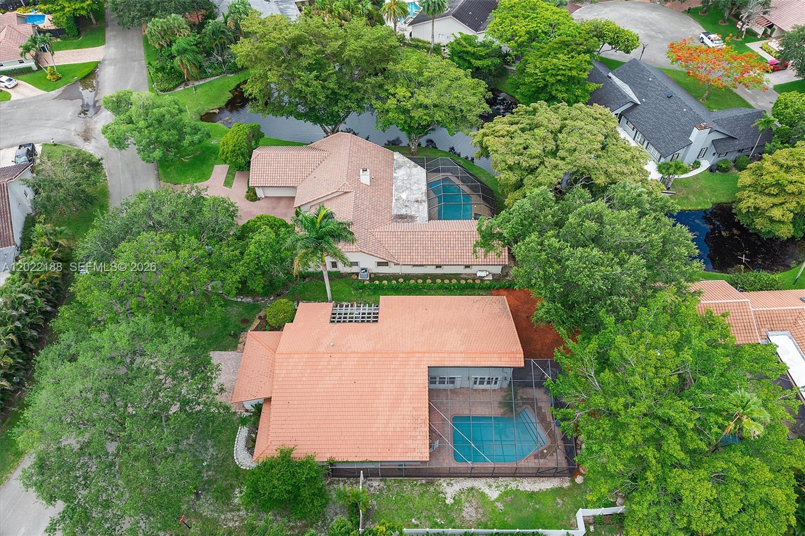 JACARANDA VILLAS - Residential