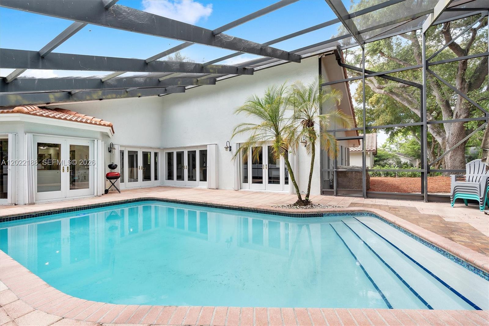 JACARANDA VILLAS - Residential