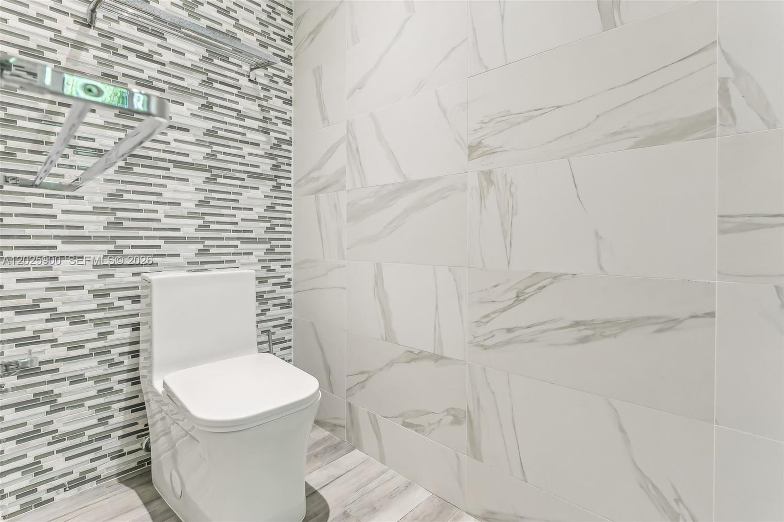 BISCAYNE BEACH-2ND ADDN - Residential Lease