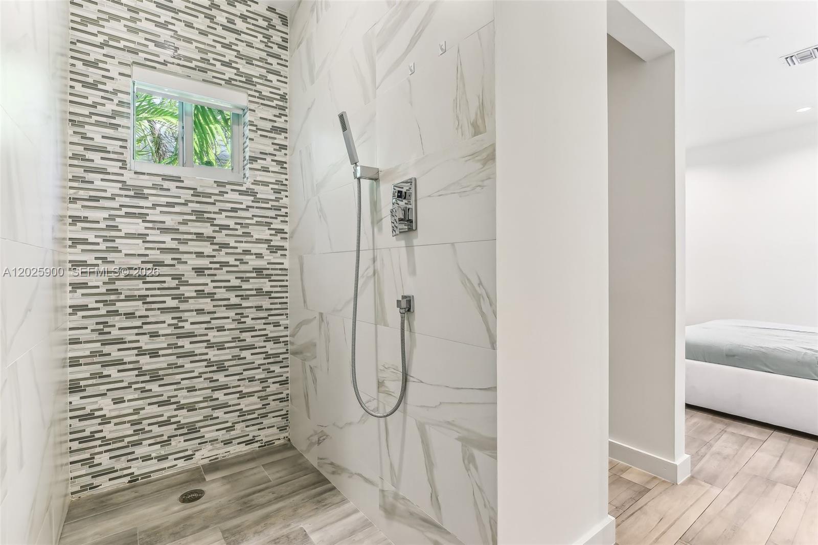 BISCAYNE BEACH-2ND ADDN - Residential Lease