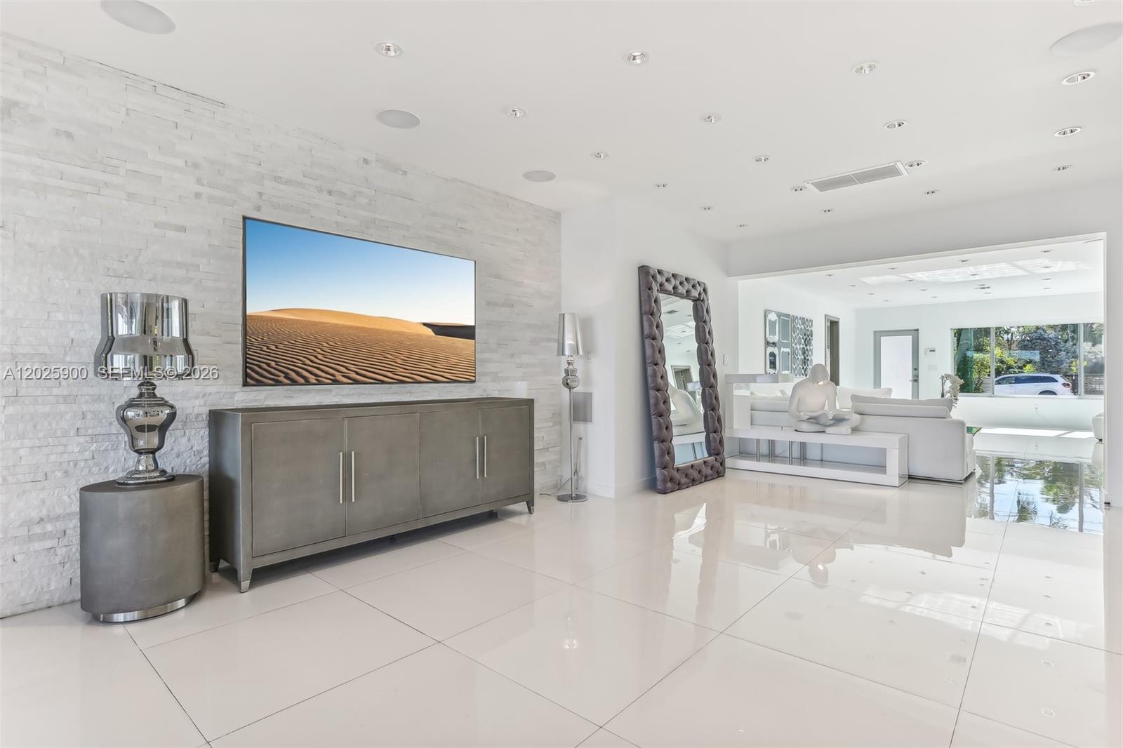 BISCAYNE BEACH-2ND ADDN - Residential Lease
