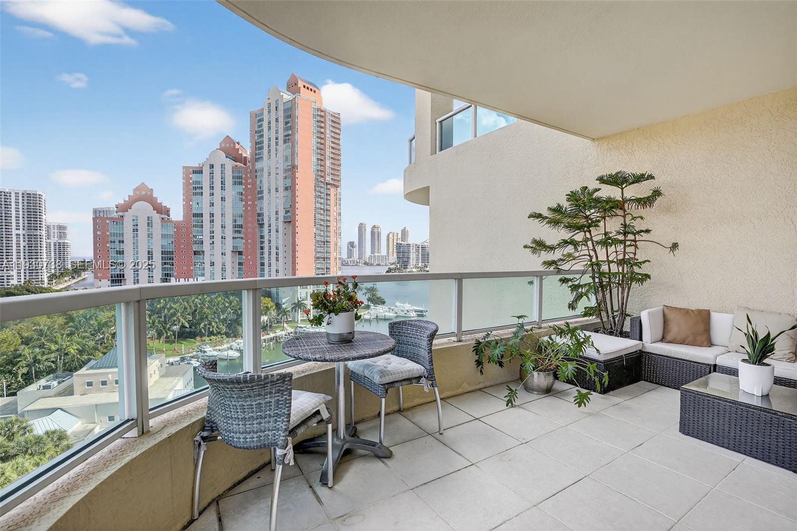 AVENTURA MARINA CONDO NUM - Residential